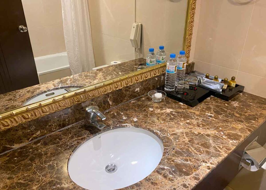 シーザーパーク台北の客室の洗面