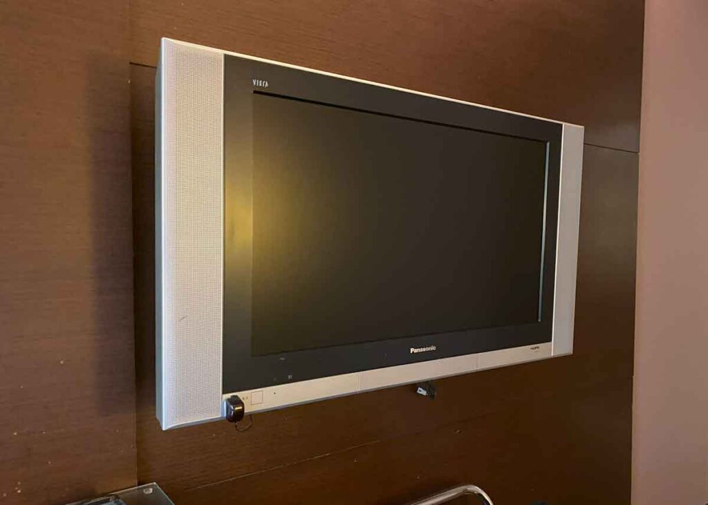 シーザーパーク台北の客室に備え付けの液晶TV