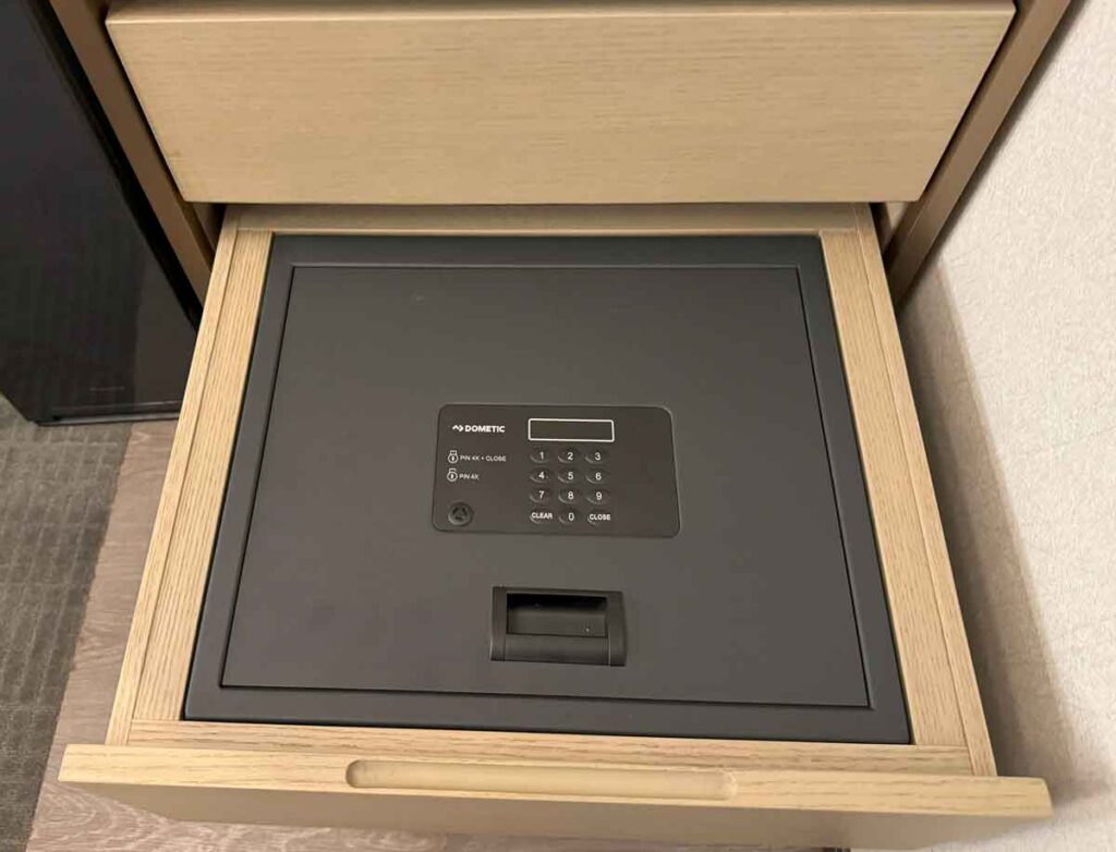 貴重品ボックス