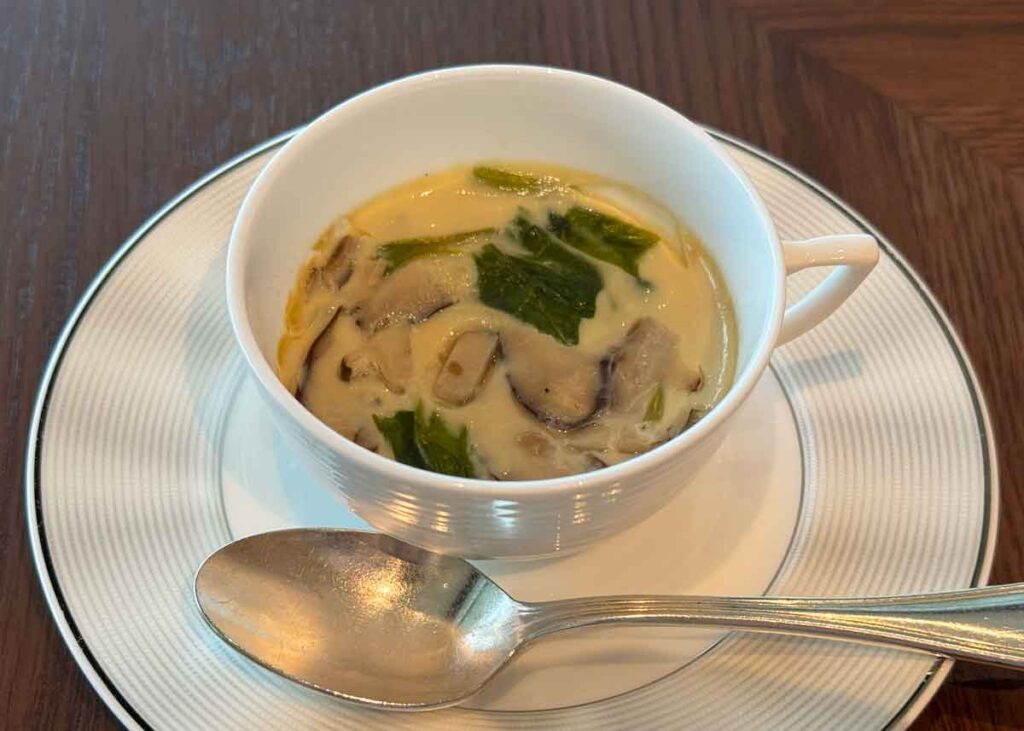 神奈川県産ちょい茸とほうれん草の茶碗蒸し